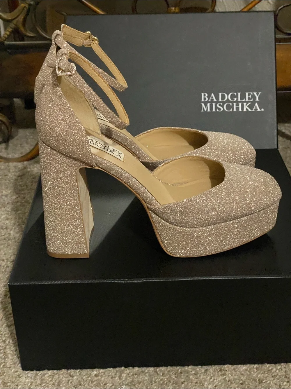 Badgley Mischka Jayne Platform Heels Shoes Size 7.5
